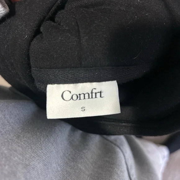 Comfrt Women's Black Crew Neck Sweater - Picture 2 of 3